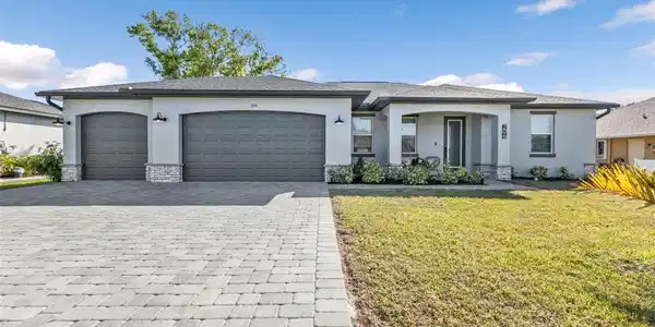 206 SANTAREM CIRCLE