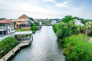 544 ESTUARY SHORE