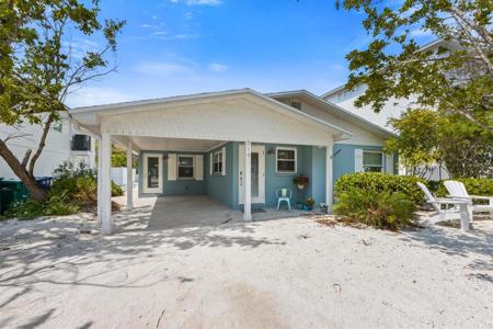 214 PALM AVENUE