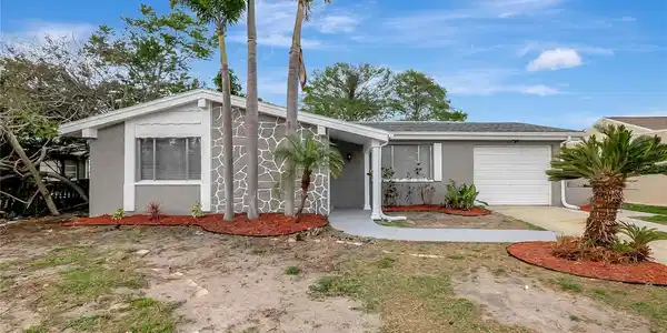 4111 STRATFIELD DRIVE