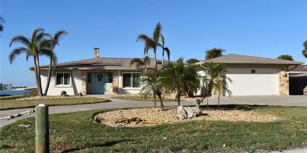 1444 LEMON BAY DRIVE