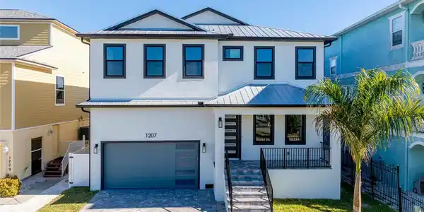 1207 APOLLO BEACH BOULEVARD