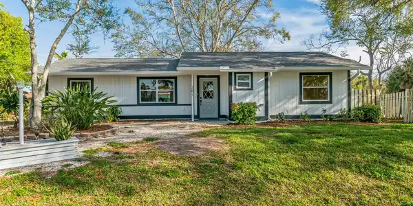 281 TREASURE RD