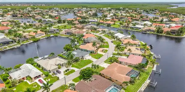 1438 SEA FAN DRIVE