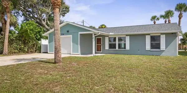 334 PALM CIRCLE