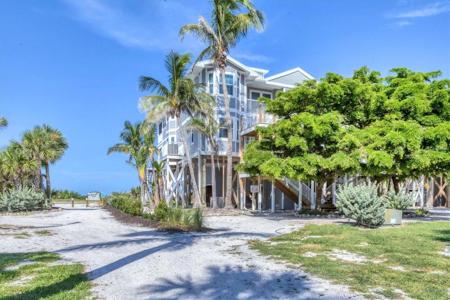 7434 PALM ISLAND DRIVE