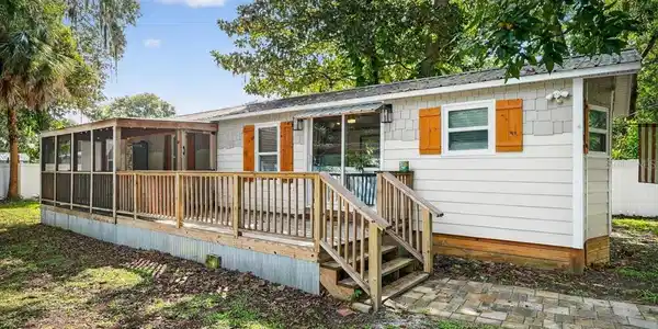 5 SHADY LANE S