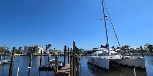 509 S BAYSHORE DRIVE