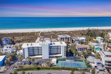 625 BEACH ROAD