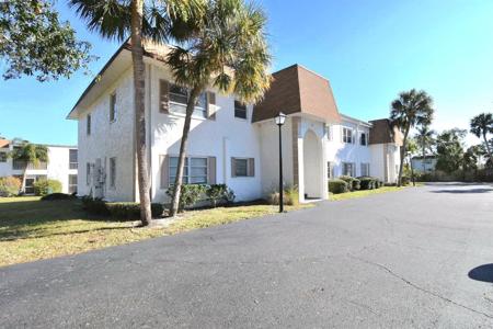 207 S MCMULLEN BOOTH ROAD