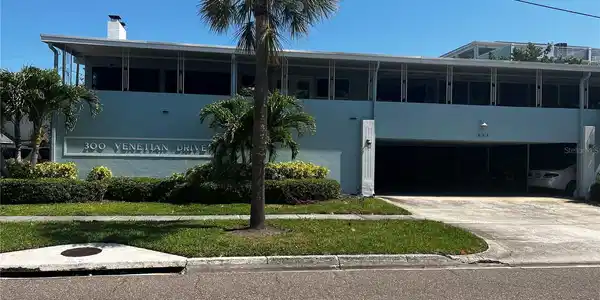 300 VENETIAN DRIVE