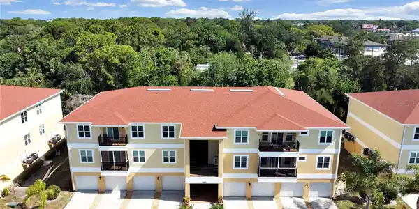 5089 ROYAL PALMS