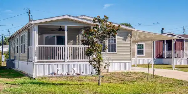 4341 DOLPHIN WAY