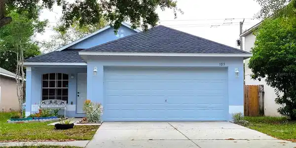 1015 BRENTON LEAF DRIVE