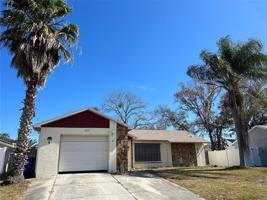 1028 BEGONIA DR