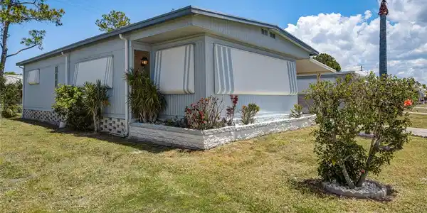 5619 BAYSHORE ROAD