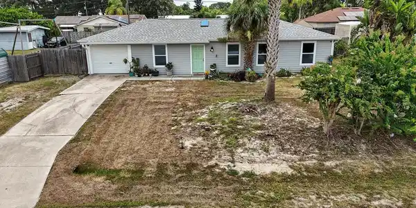 2525 FERN PALM DRIVE