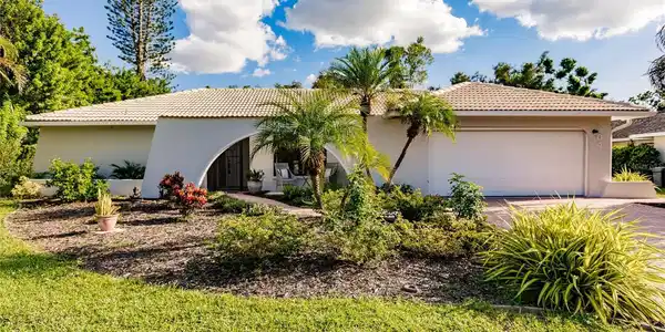 904 DORAL