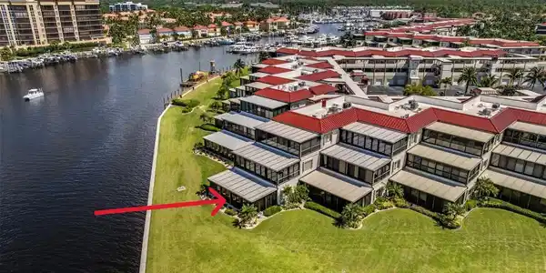 3280 SOUTHSHORE DRIVE