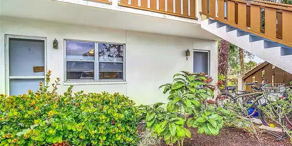 1 QUAILS RUN BOULEVARD