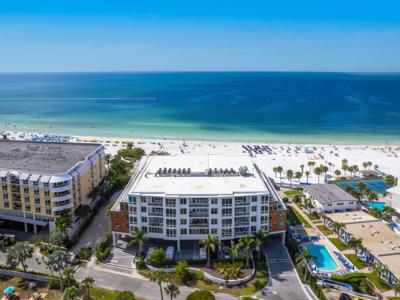 1035 SEASIDE DRIVE