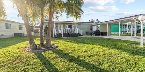 36 WOOD OWL AVENUE