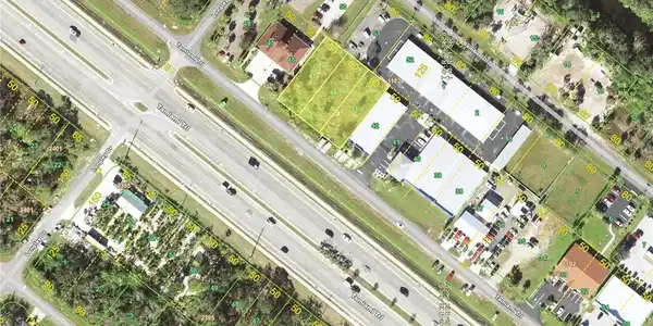 490 TAMIAMI TRAIL