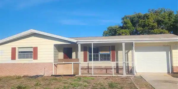 3404 COLUMBUS DRIVE