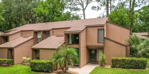 8 PINE HURST