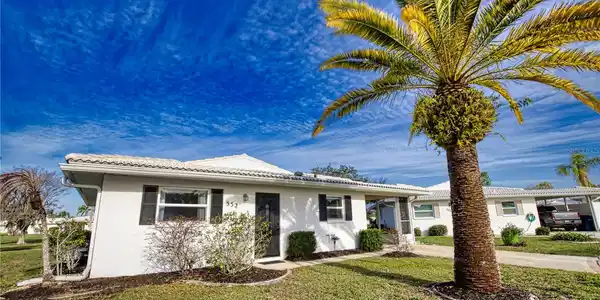 552 CIRCLEWOOD DRIVE