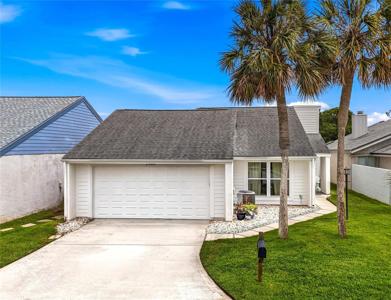 2444 LORRAINE COURT N