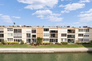 7420 BAY ISLAND S