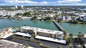 7465 BAY ISLAND S