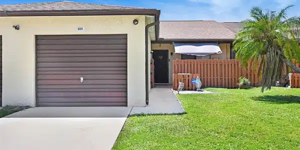 1609 JOLSON COURT