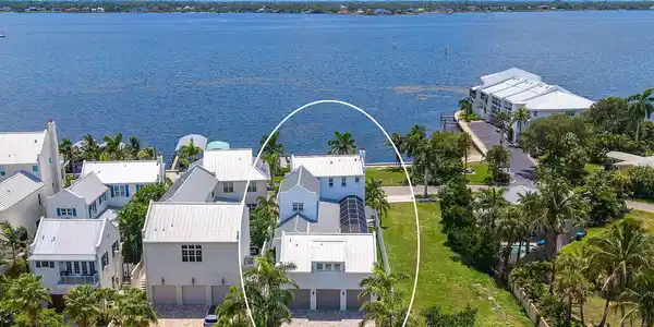 4024 11TH STREET COURT W
