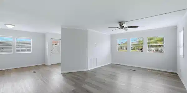 Image 4 Image 4