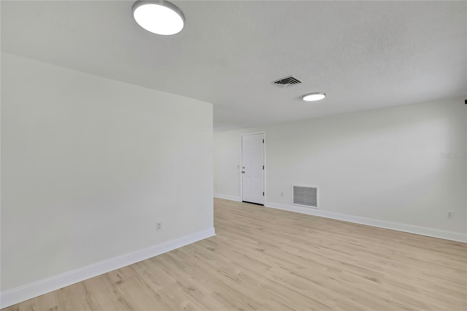 Image 4 Image 4