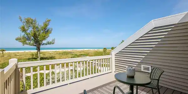 17 SEAWATCH DRIVE