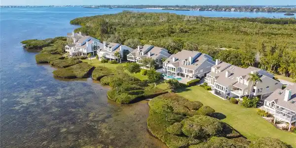 75 TIDY ISLAND