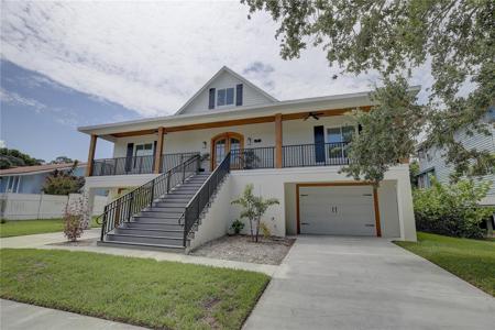 1715 GRAND CENTRAL DRIVE