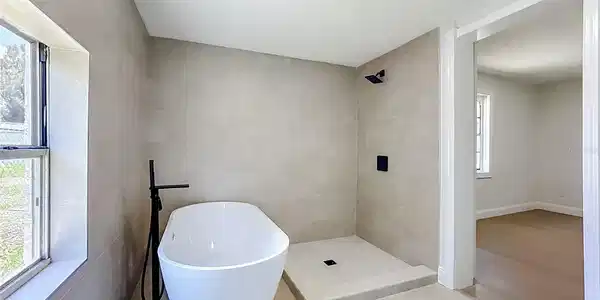 Image 4 Image 4