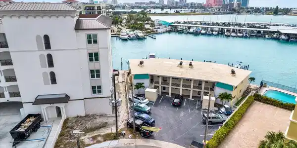 205 DOLPHIN POINT