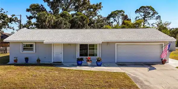 595 W SEMINOLE DRIVE