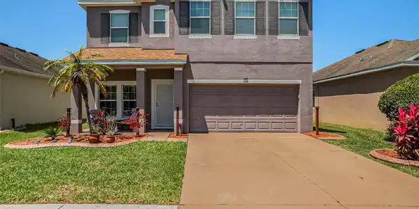 904 FERN LEAF DRIVE