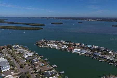 878 HARBOR ISLAND