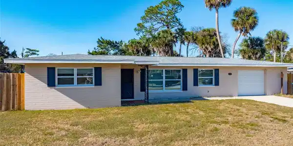 123 W OCEAN AVENUE