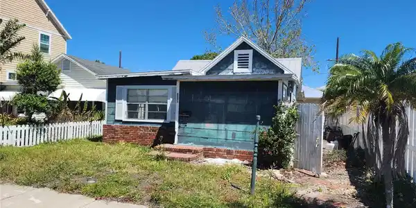 232 HARVEY STREET