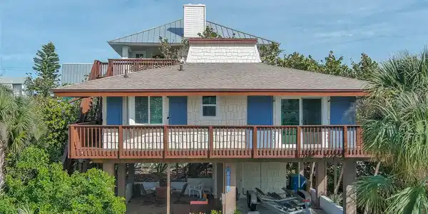 6911 TURTLEMOUND ROAD