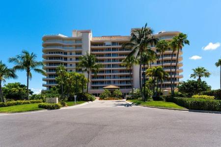 3060 GRAND BAY