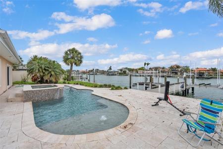 213 LEEWARD ISLAND